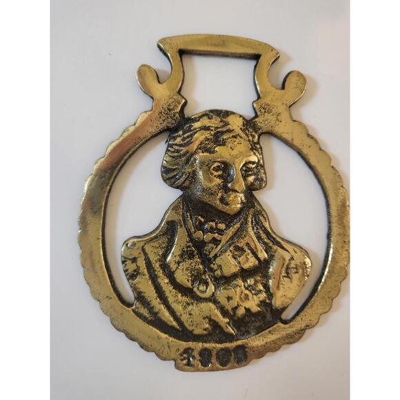 Vintage Horse Harness Medallions in Brass - Picture 5 of 5